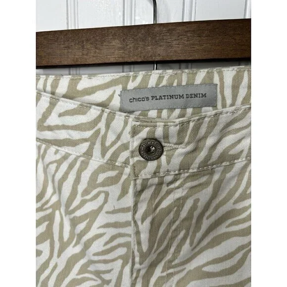 Chicos Platinum Denim Zebra Print Tan White Womens Size 2.5 /14US Ankle Jeans - Picture 6 of 12
